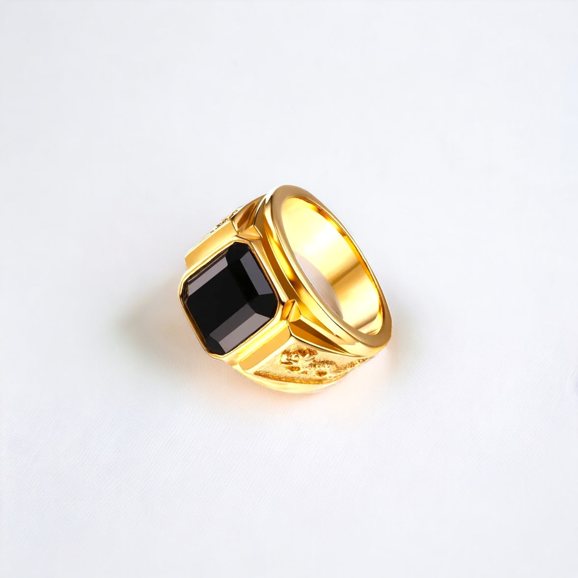 Onyx Majesty Ring