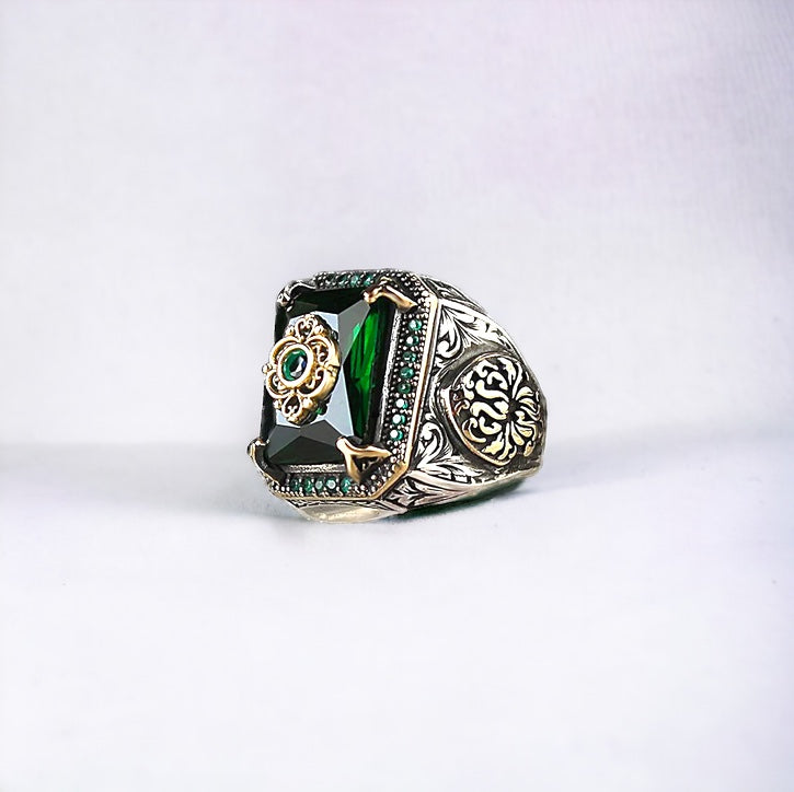 Emerald Regal Ring