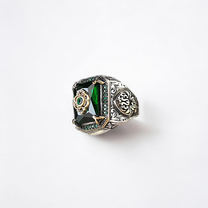 Emerald Regal Ring