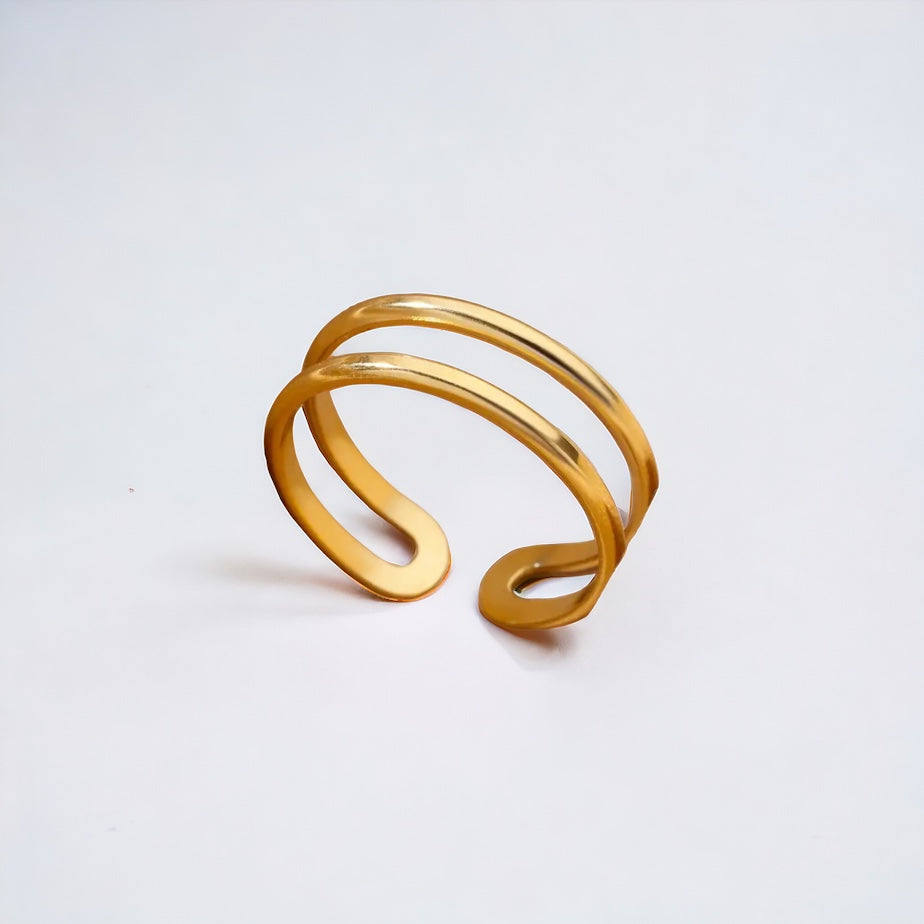 Luxe Twisted Ring